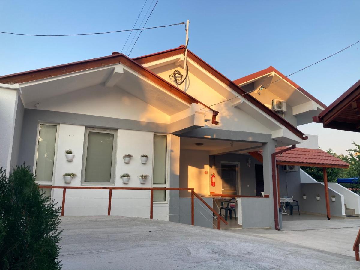 Tiki Apartments Gevgelija Buitenkant foto