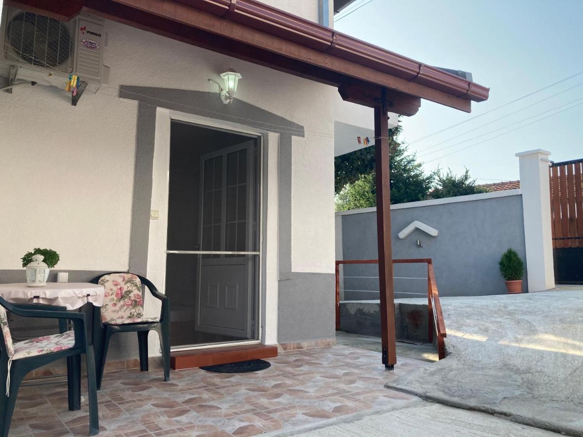Tiki Apartments Gevgelija Buitenkant foto