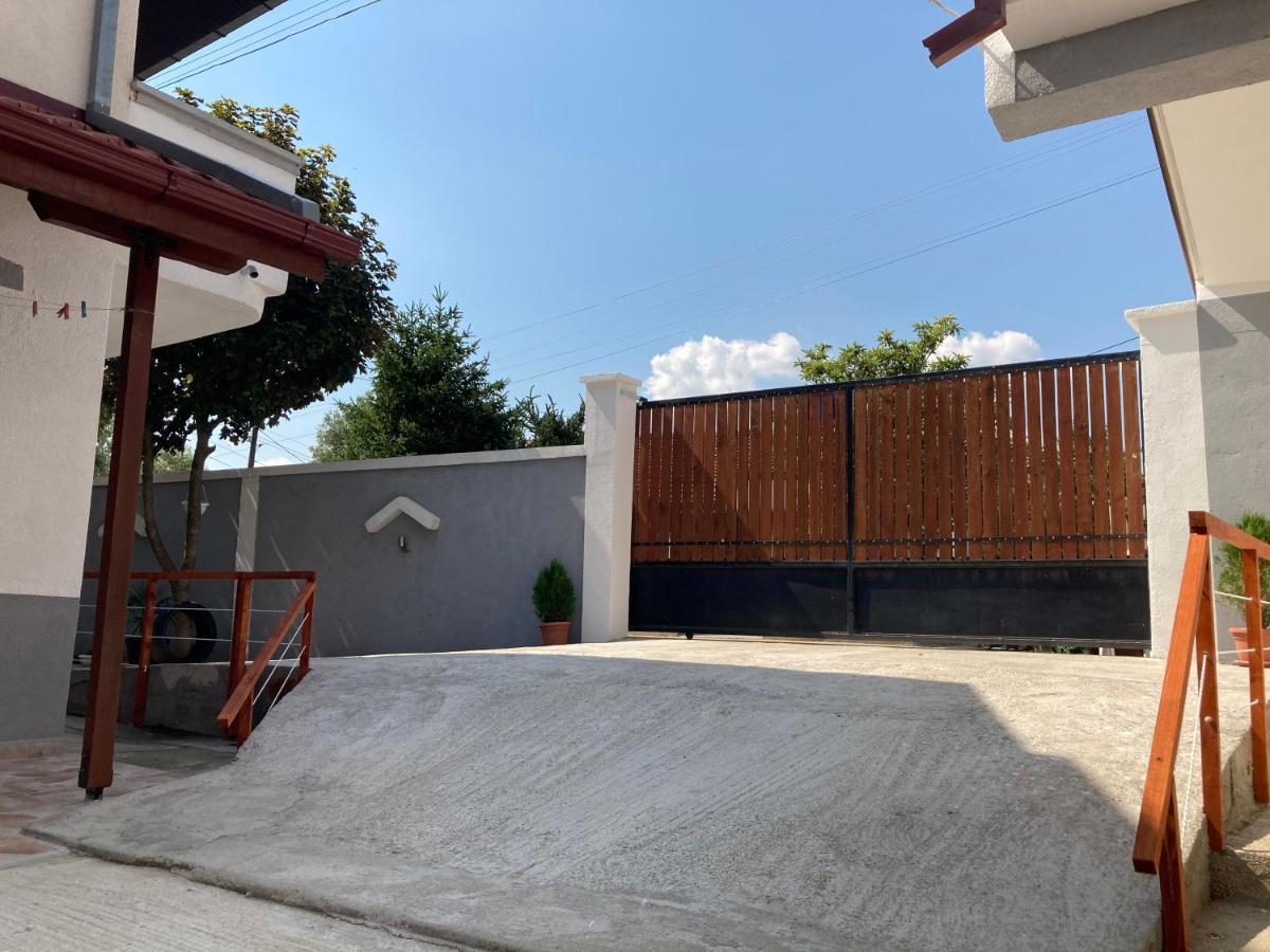 Tiki Apartments Gevgelija Buitenkant foto