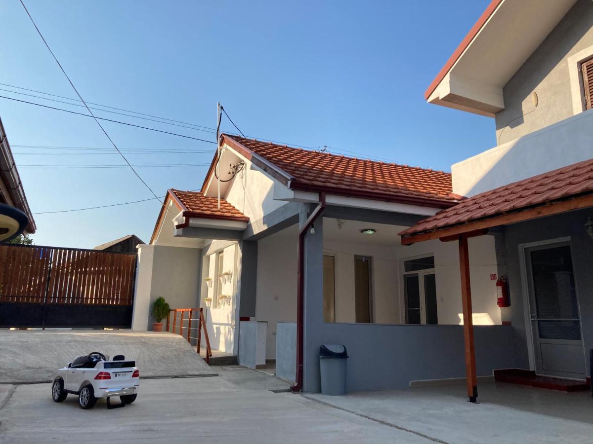 Tiki Apartments Gevgelija Buitenkant foto