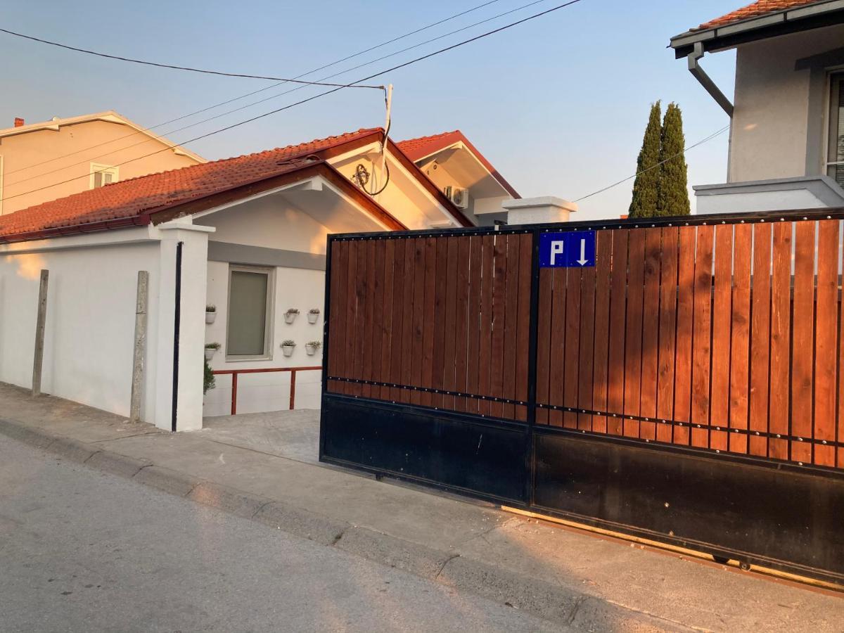 Tiki Apartments Gevgelija Buitenkant foto