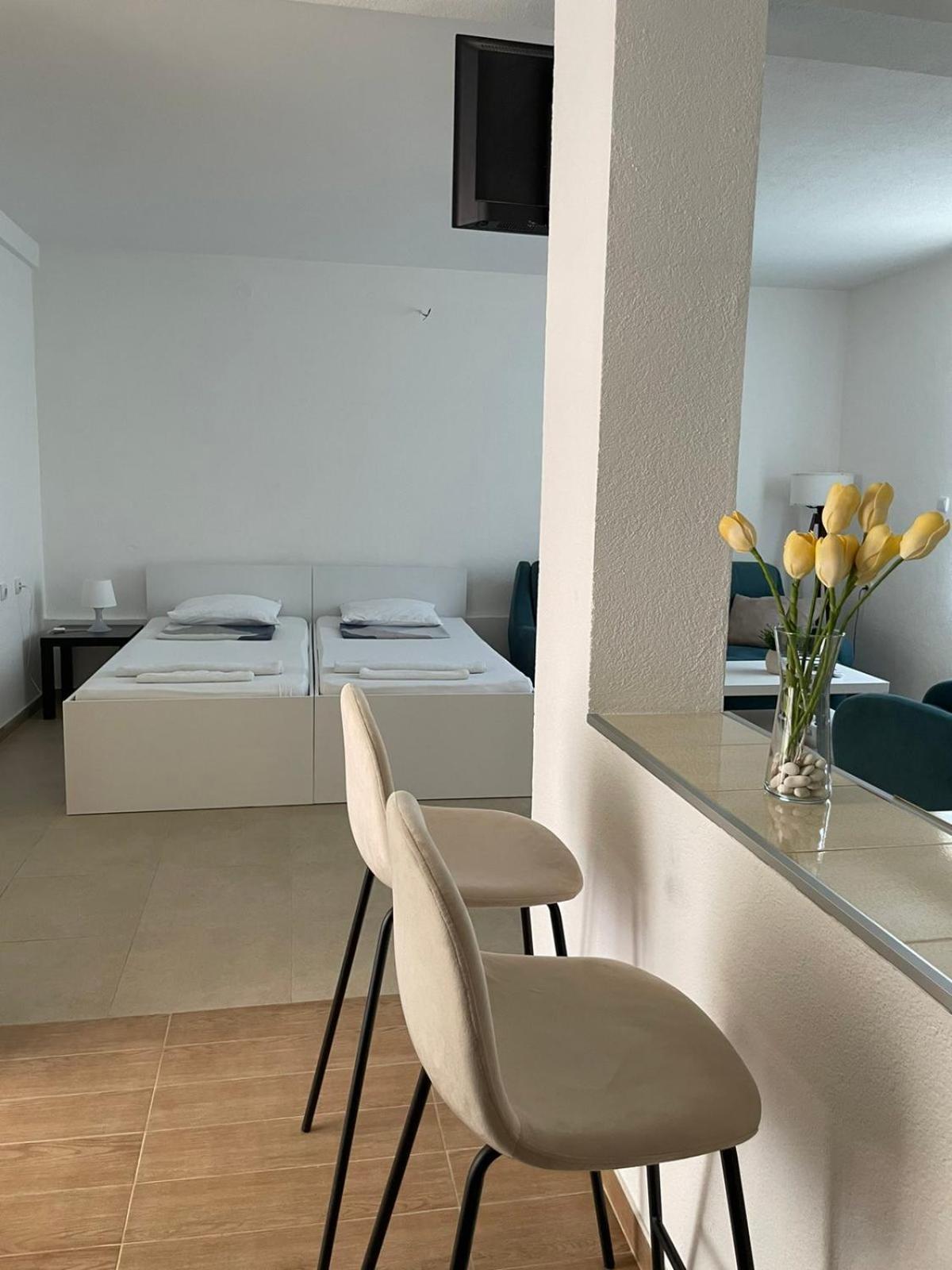 Tiki Apartments Gevgelija Buitenkant foto