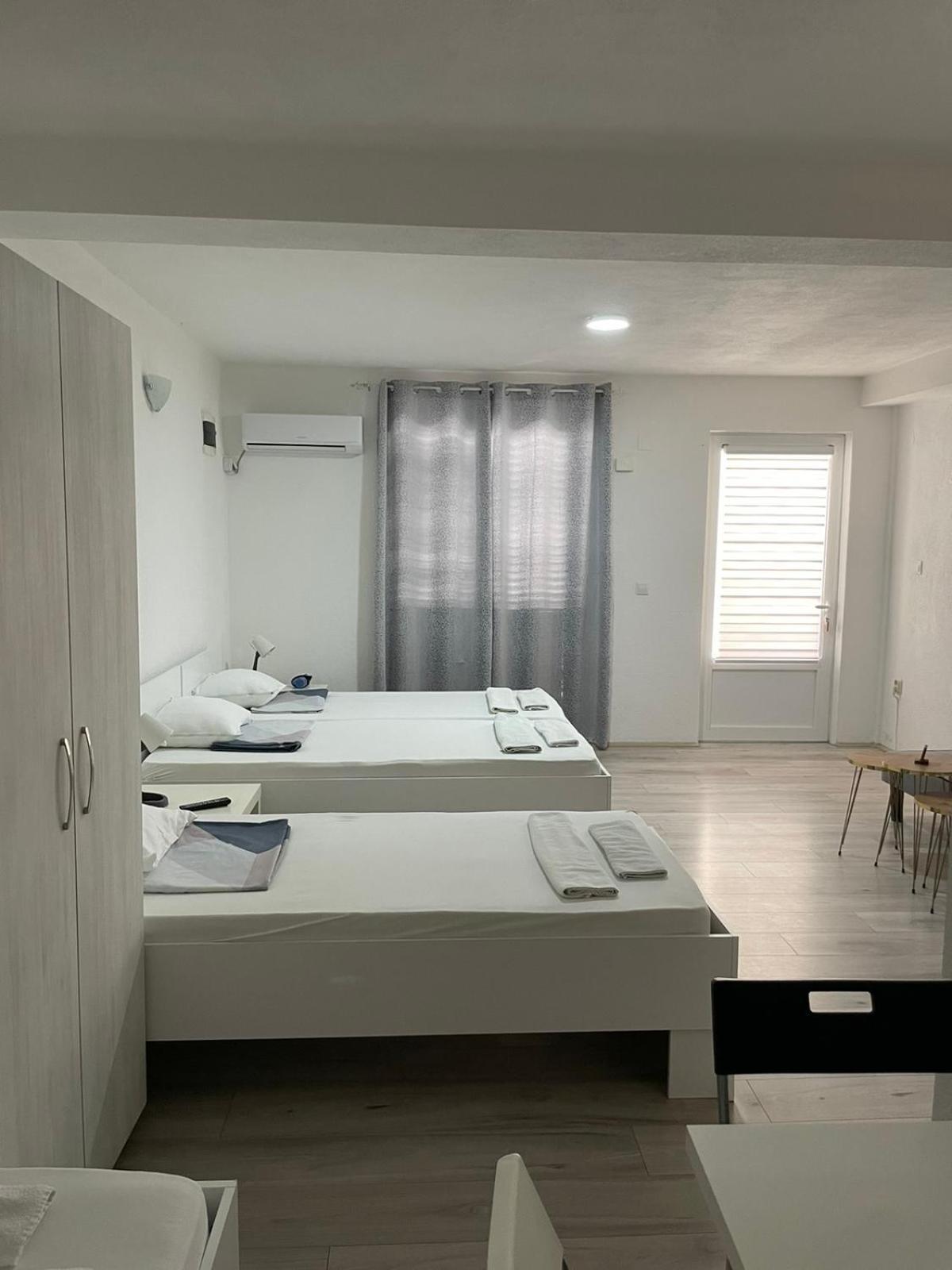 Tiki Apartments Gevgelija Buitenkant foto