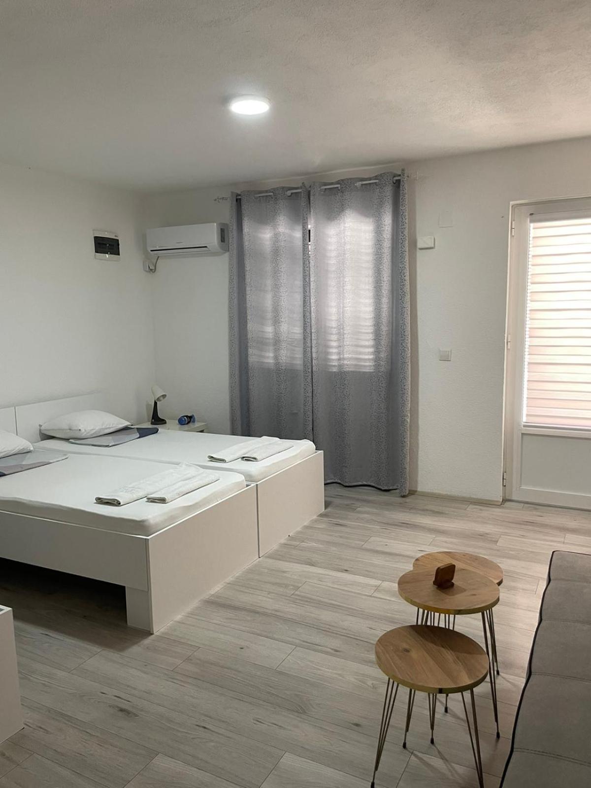 Tiki Apartments Gevgelija Buitenkant foto