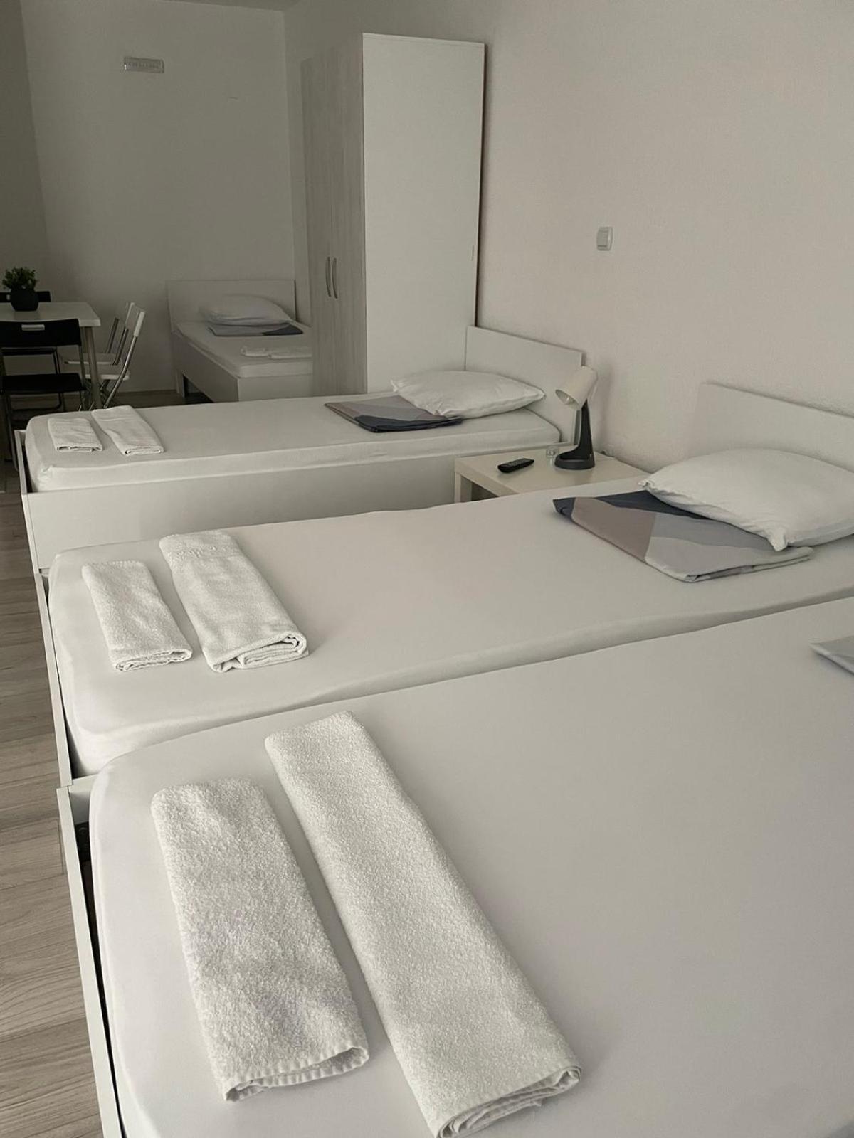 Tiki Apartments Gevgelija Buitenkant foto