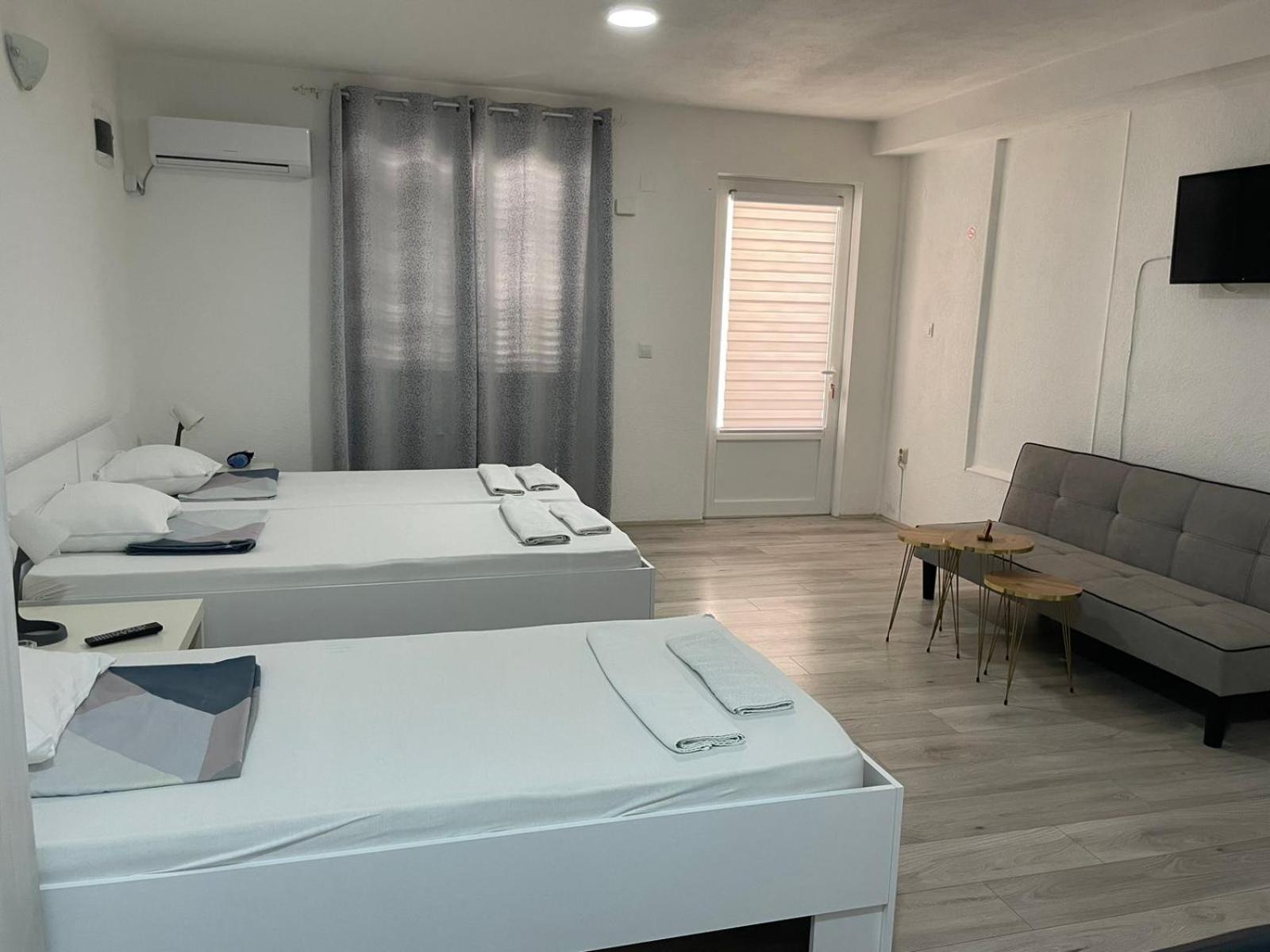 Tiki Apartments Gevgelija Buitenkant foto