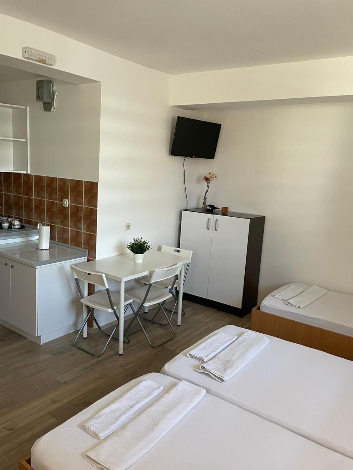 Tiki Apartments Gevgelija Buitenkant foto