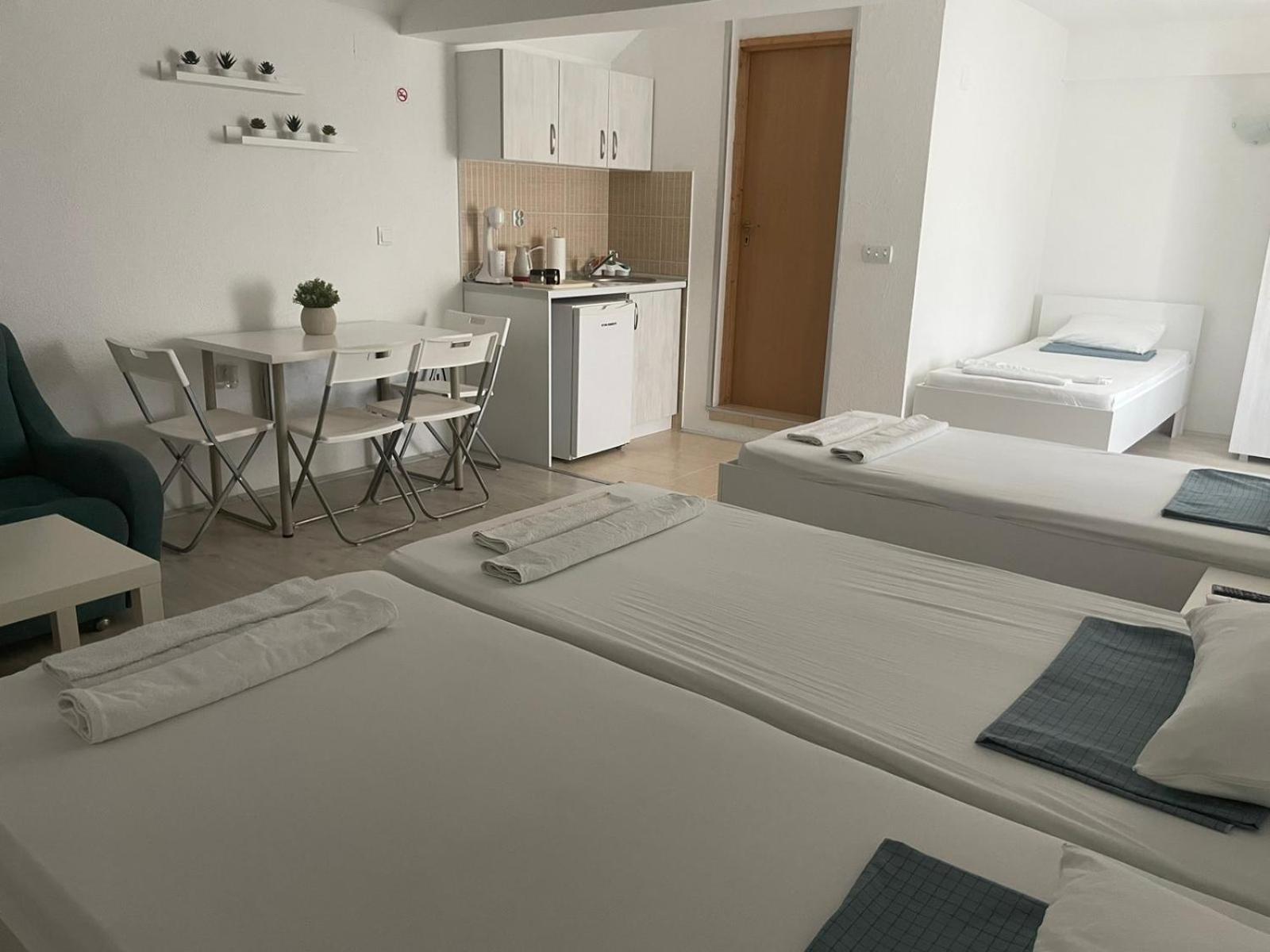 Tiki Apartments Gevgelija Buitenkant foto
